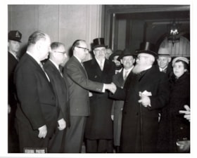 PC1-02-6A-5-RabbiHerzog-visit-MayorDrapeau-1954 thumbnail