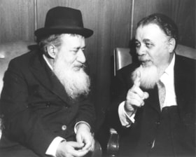 HIRSCHPRUNG-Rabbi-Pinchas-Rabbi-Moses-Rosen-Rumania-1975-small thumbnail